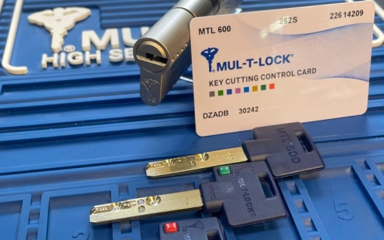  multi-t-lock